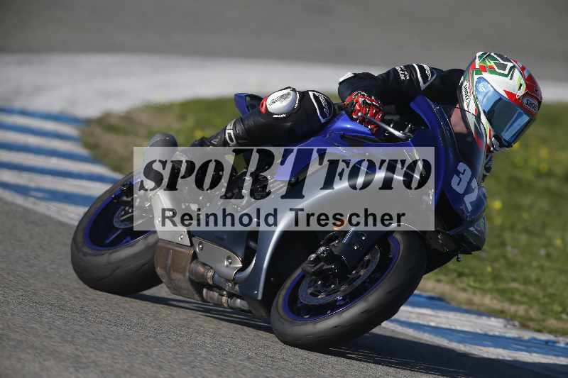 /Archiv-2024/01 26.-28.01.2024 Moto Center Thun Jerez/Gruppe gruen-green/32